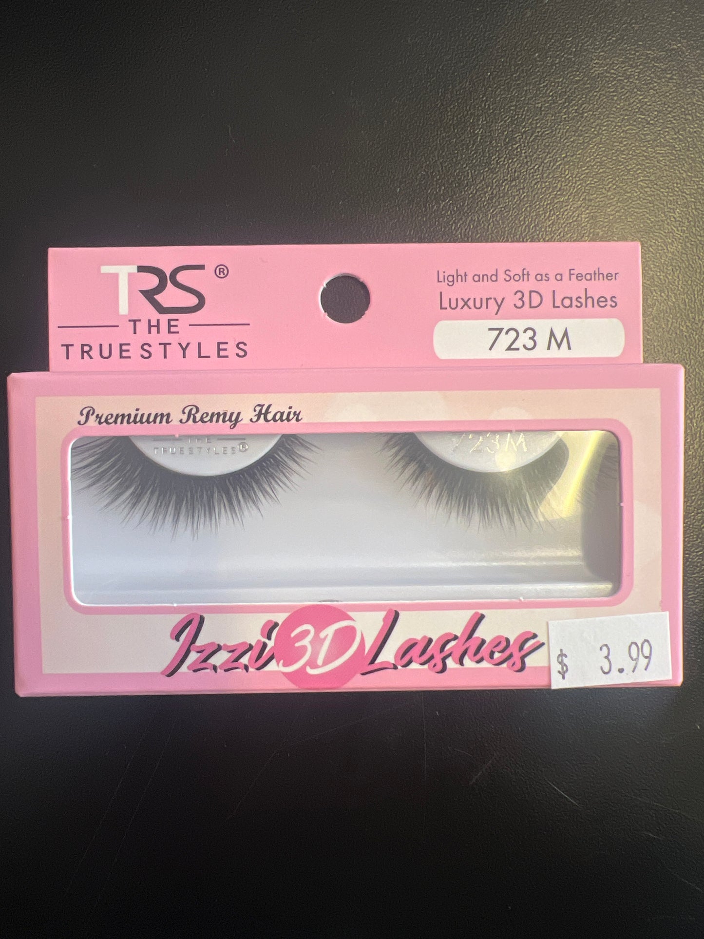 TRS IZZI 3D LASHES LIGHT & SOFT AS A FEATHER LUXURY 3D LASHES HUMAN REMY HAIR